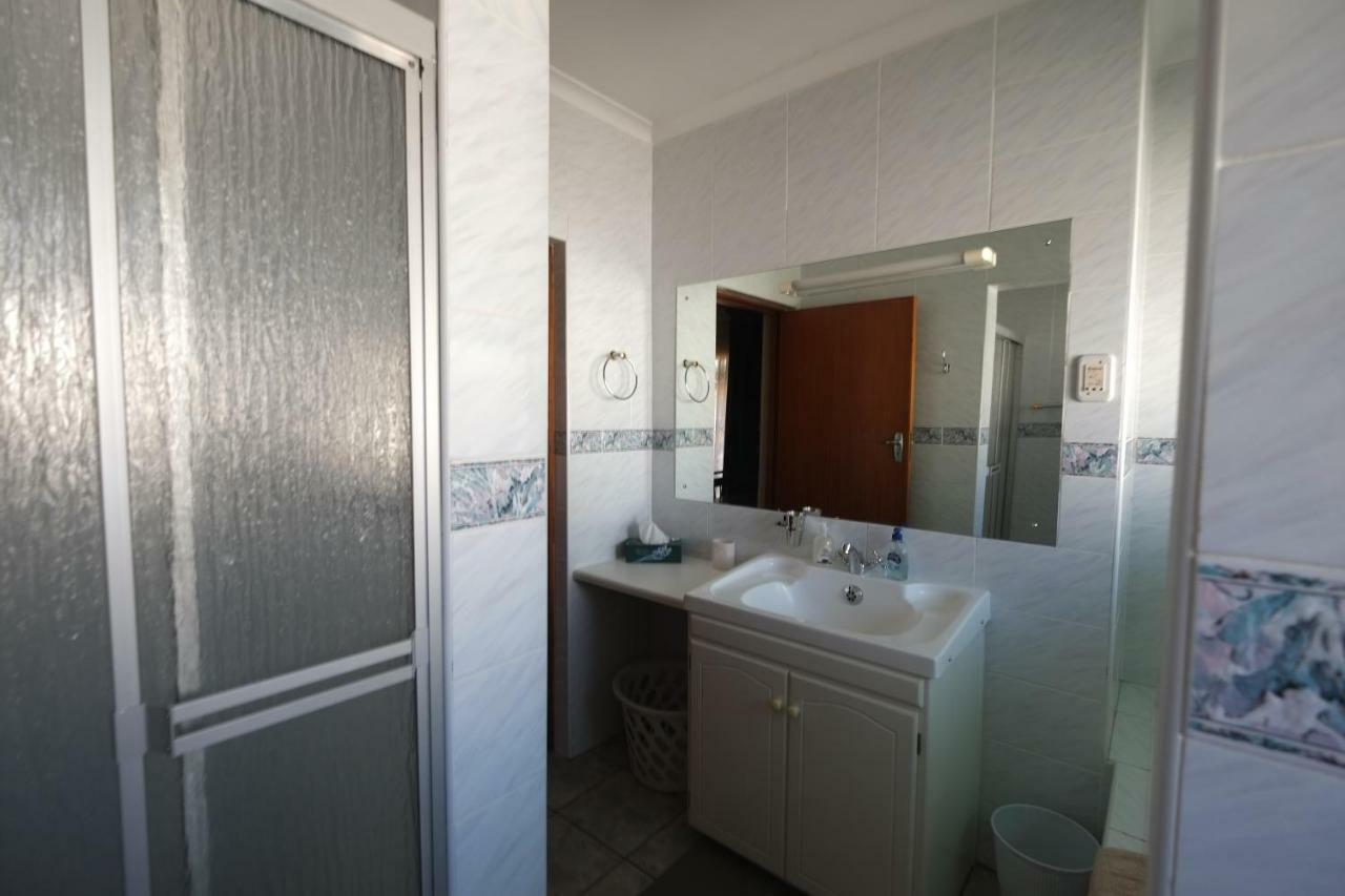 Апартаменты Eikepark Self Catering Стелленбос Экстерьер фото
